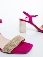 Дамски сандали с ток циклама от текстилен материал Astaria