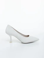 Дамски обувки с ток бежови от текстилен материал Estiana