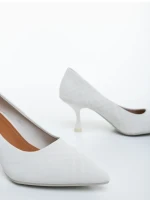 Дамски обувки с ток бежови от текстилен материал Estiana