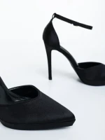 Дамски обувки с ток черни от текстилен материал Vaiana
