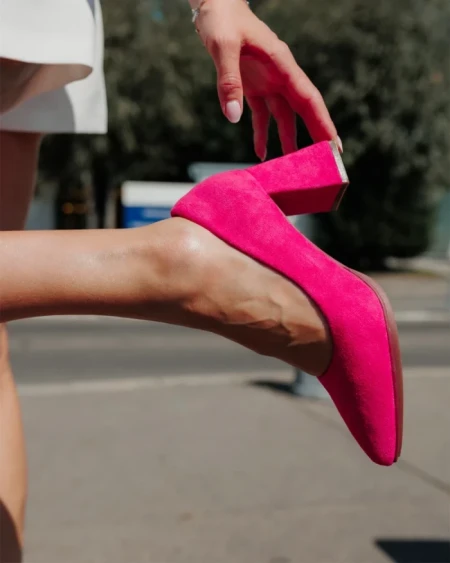 Дамски обувки с ток розови от текстилен материал Saida