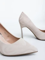 Дамски обувки с ток бежови от текстилен материал Zuria