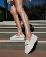 Дамски мокасини бели от екологична лачена кожа Zeria