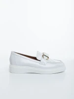 Дамски мокасини бели от екологична лачена кожа Zeria