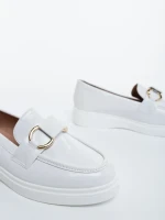 Дамски мокасини бели от екологична лачена кожа Zeria