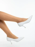 Дамски обувки с ток бежови от текстилен материал Atelia