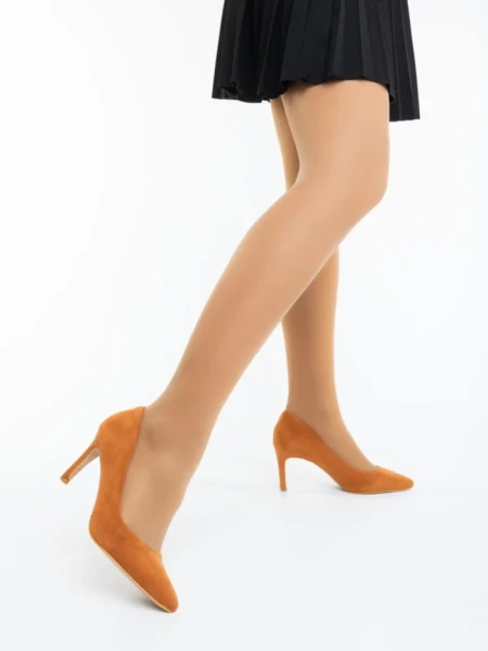 Дамски обувки с ток камел от текстилен материал Lysana