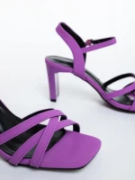 Дамски сандали с ток лилави от текстилен материал Lavania