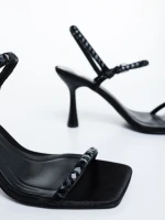 Дамски сандали с ток черни от текстилен материал Lumira