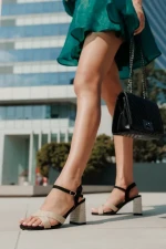 Дамски сандали с ток черни от текстилен материал Rosea