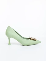Дамски обувки с ток зелени от текстилен материал Regenda