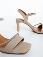 Дамски сандали с ток тъмно бежови от текстилен материал Selesa