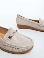 Дамски мокасини светло бежови от екологична кожа Camelida