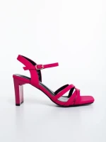 Дамски сандали с ток розови от текстилен материал Lavania