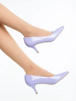 Дамски обувки с ток лилави от екологична лачена кожа Menoza