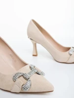 Дамски обувки с ток светло бежови от текстилен материал Amandi