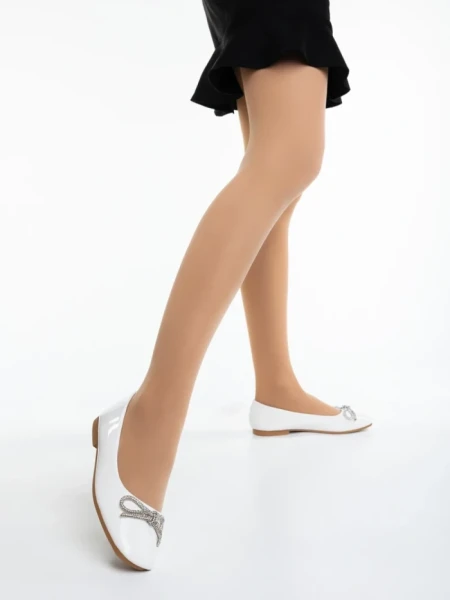 Дамски балерини бели от екологична лачена кожа Ativa