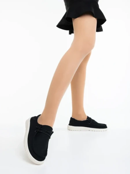 Дамски ежедневни обувки черни от текстилен материал Mirada