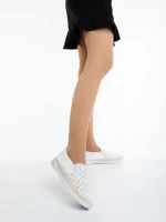 Дамски мокасини бели от екологична кожа Emena