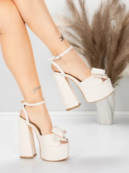 Дамски сандали с дебел ток и платформа 3KV52 Бежово | Mei » MeiMall.bg