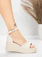 Дамски сандали на платформа 5H76 Бежово | Mei » MeiMall.bg