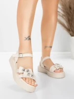 Дамски сандали с нисък ток 5H82 Бежово | Mei » MeiMall.bg