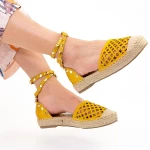 Дамски ежедневни обувки HJ8 Жълто (C41) Mei