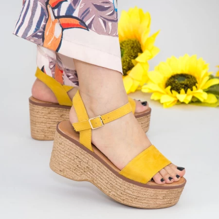 Дамски сандали на платформа FS15 Жълто (L84) Mei