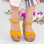 Дамски сандали на платформа GY8 Жълто (C10) Mei