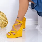 Дамски сандали на платформа HXS18 Жълто (K36) Mei