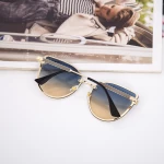 Дамски слънчеви очила 2020-115 C4 Синьо (Q07) 2020