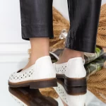Дамски ежедневни обувки 2286 Кремав цвят » MeiMall.bg