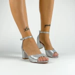 Дамски сандали с дебел ток XKK566 Сребро (C25) Mei