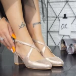 Обувки с дебел ток 2YXD30 Шампанско » MeiMall.bg